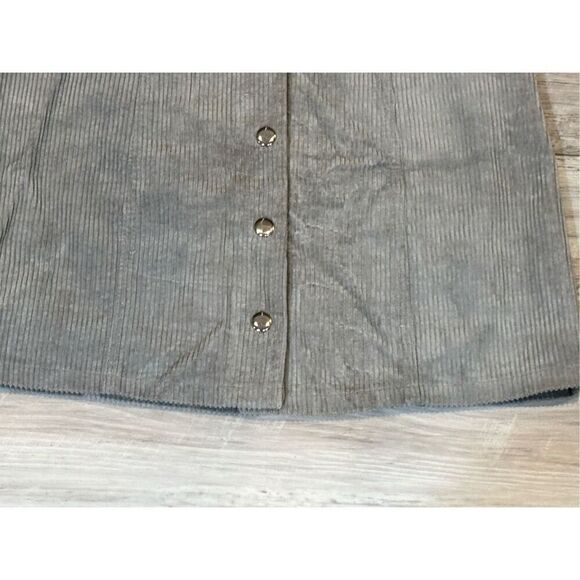 Forever 21 gray corduroy mini skirt size S - Picture 3 of 8